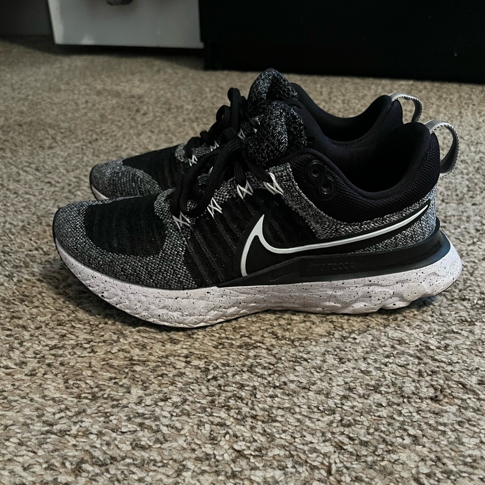 Nike React Infinity Run Flyknit 2 - image 2